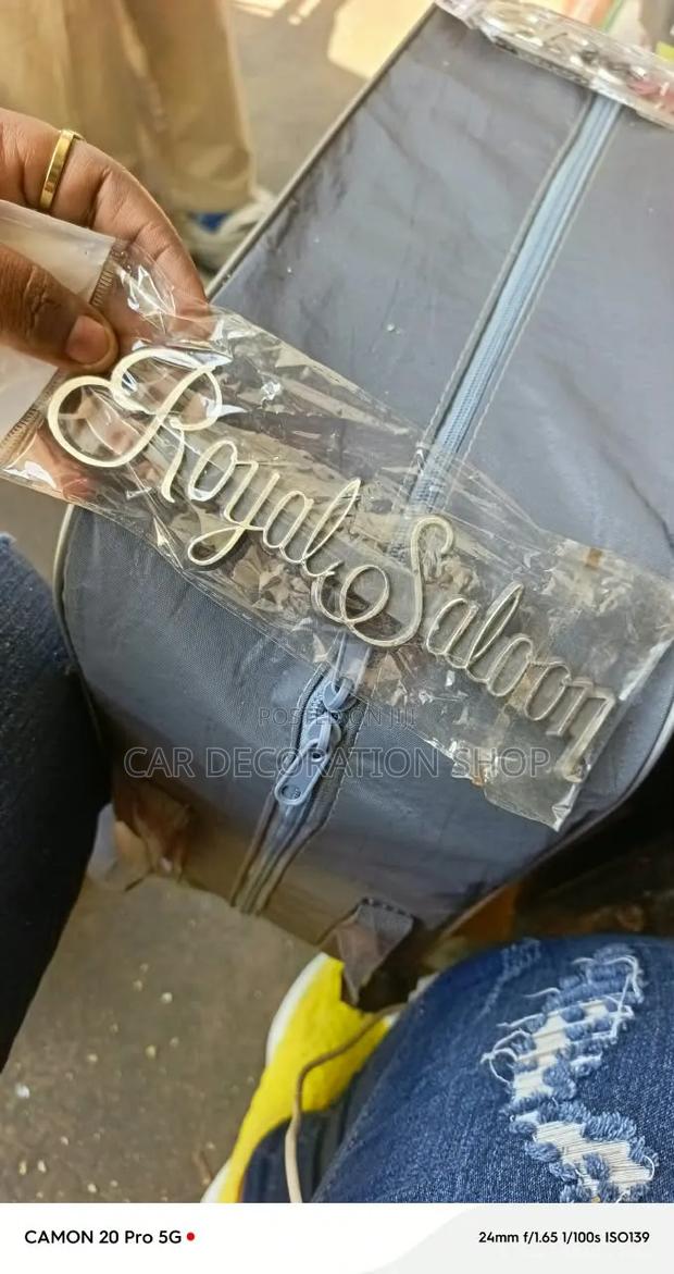 Royal Saloon Fender Trunk Emblem Script Emblem - thumbnail 2