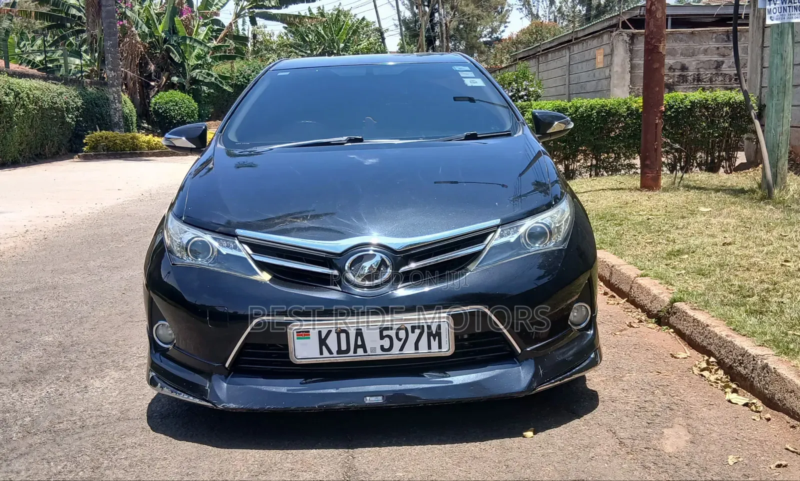 Toyota Auris 2013 Black