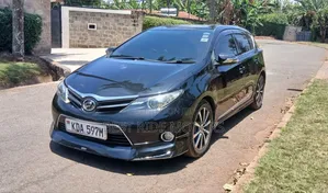 Toyota Auris 2013 Black