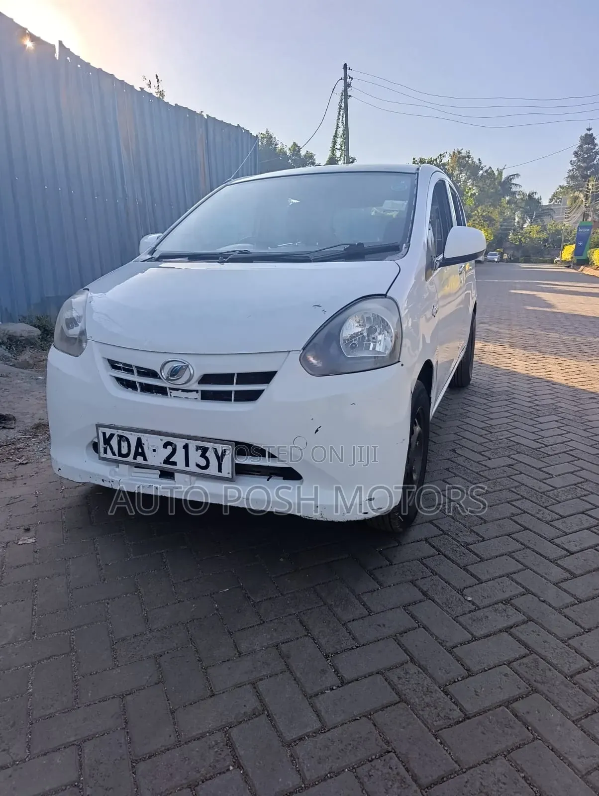 Daihatsu Mira 2013 White
