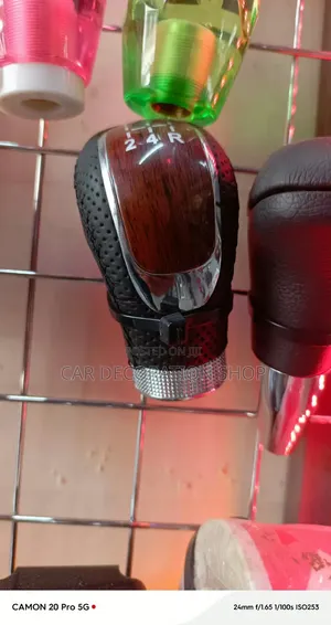 Black Textured Wood Grain &Chrome Top 5 Speed Gear Knob