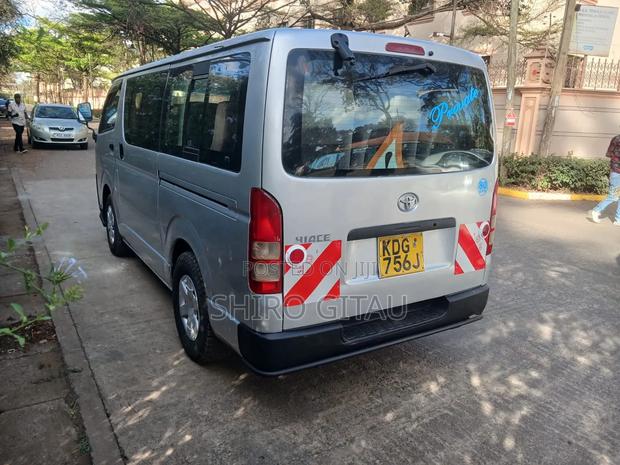 Toyota HiAce 2014 Silver - thumbnail 8