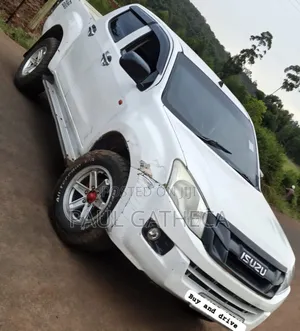 Isuzu D-MAX 2014 White