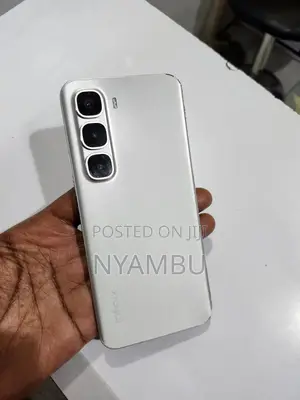 Infinix Hot 60 Pro+ 256 GB Silver