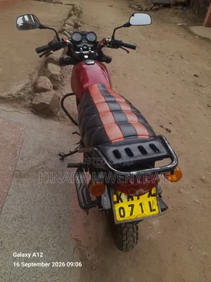 Bajaj Boxer 150 UG 2021 Red