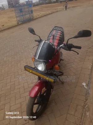 Bajaj Boxer 150 UG 2021 Red