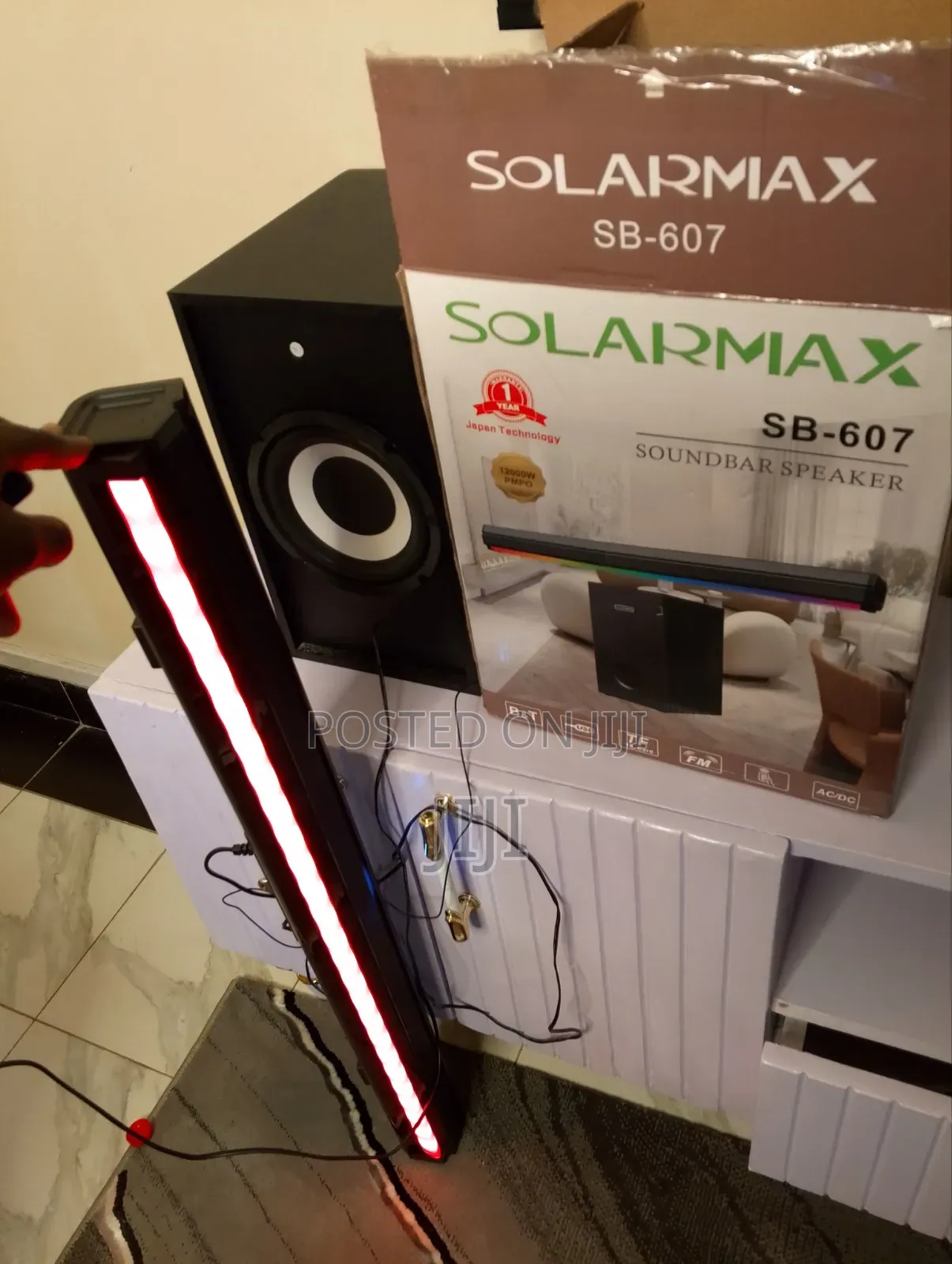 SolarMax Soundbar