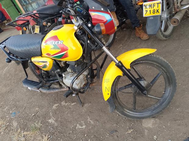 Bajaj Boxer 125 2025 Red