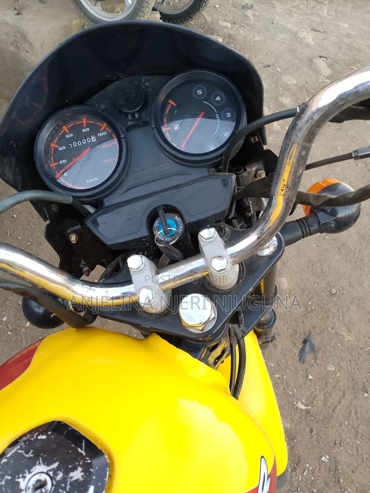 Bajaj Boxer 125 2025 Red
