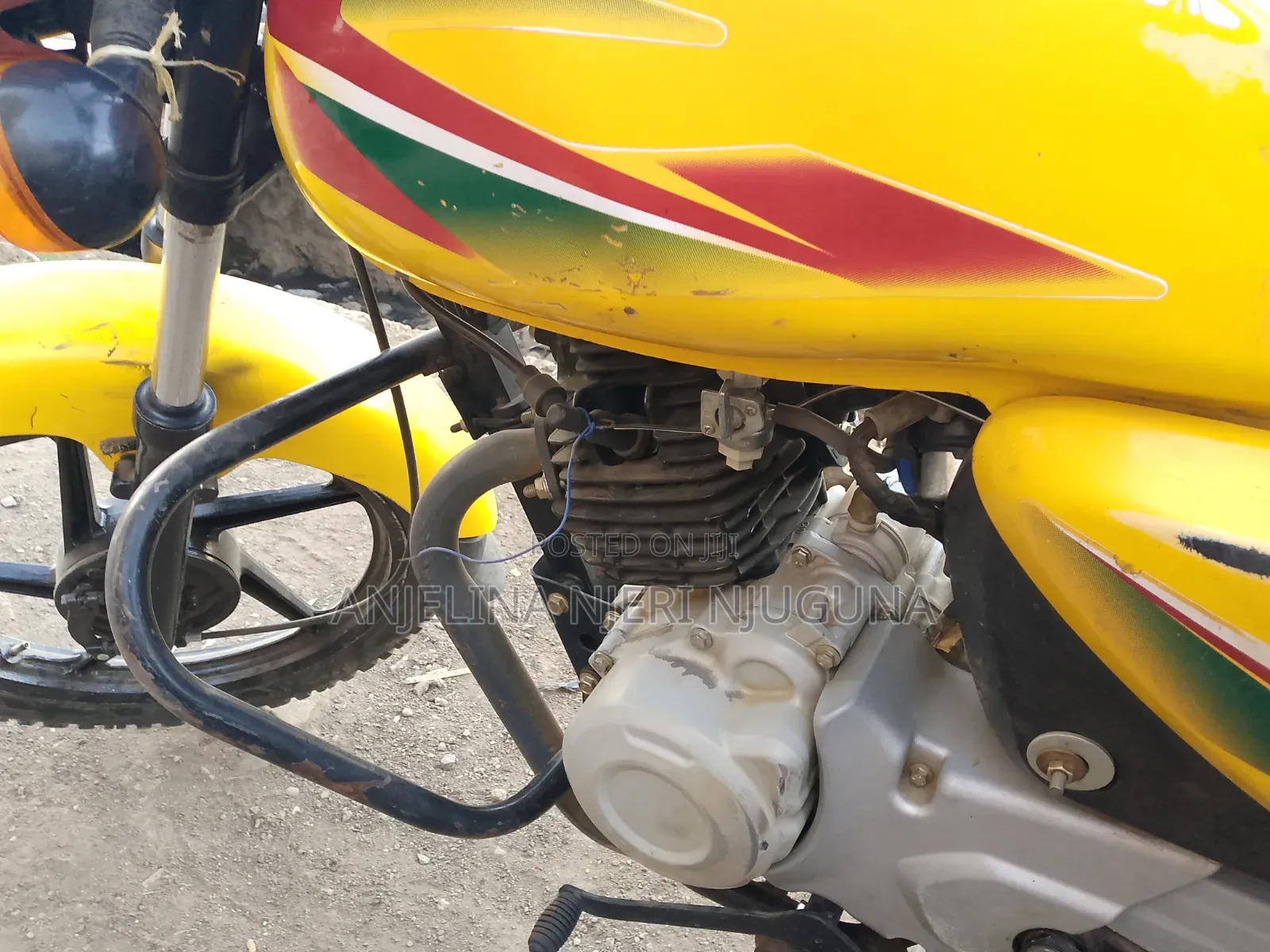 Bajaj Boxer 125 2025 Red
