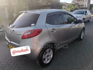 Mazda Demio 2011 Silver