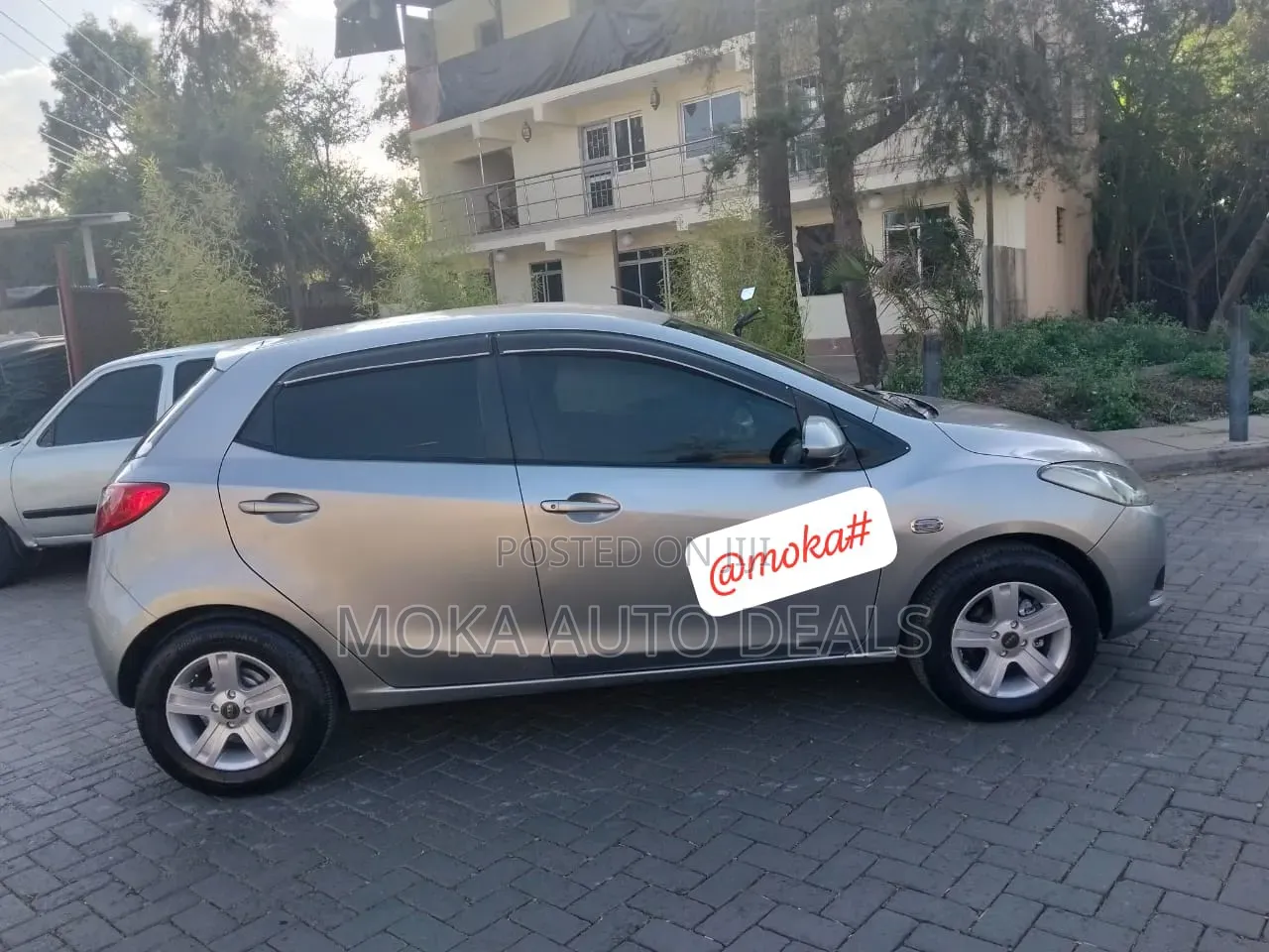 Mazda Demio 2011 Silver