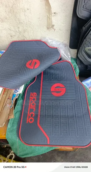 Sparco Universal Designed Fit Floor Mats Standard 5seater Cars