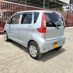 Mitsubishi EK Wagon 660 FWD 2016 Silver