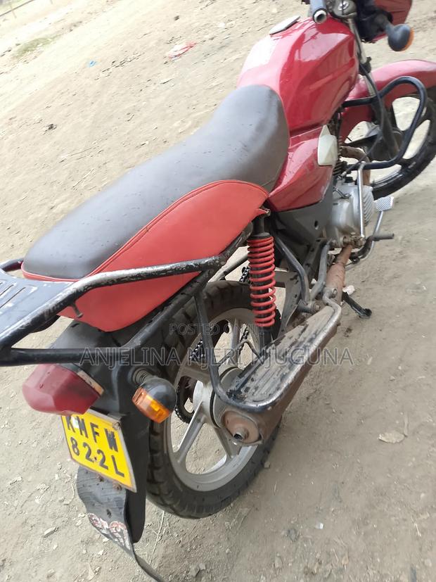 TVS HLX Plus ES 2021 Red
