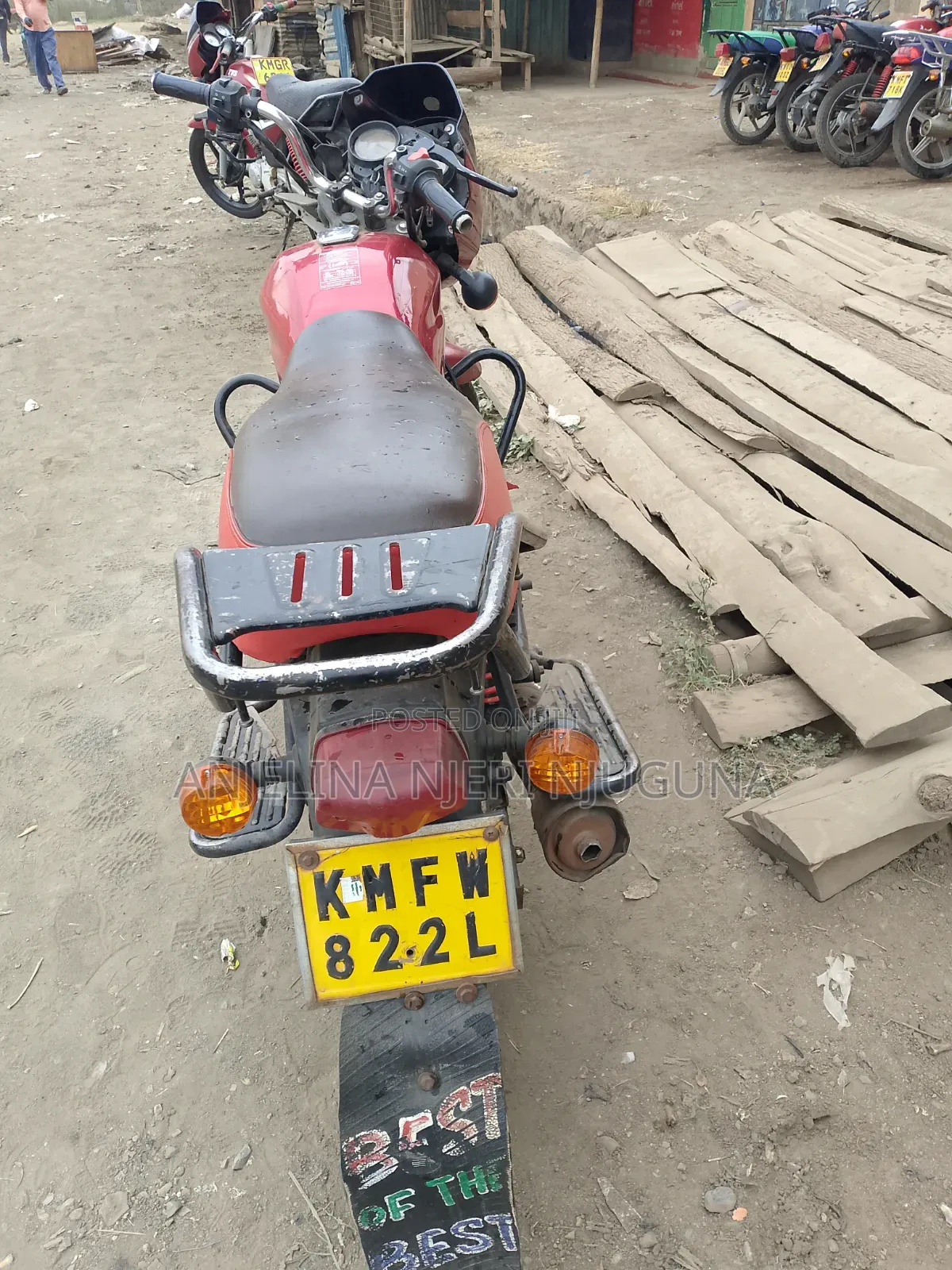 TVS HLX Plus ES 2021 Red