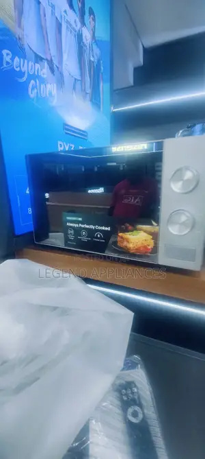 Hisense 20L Solo Microwave H20MOMS10 With Defrost Mode
