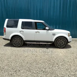 Land Rover Discovery 2010 White