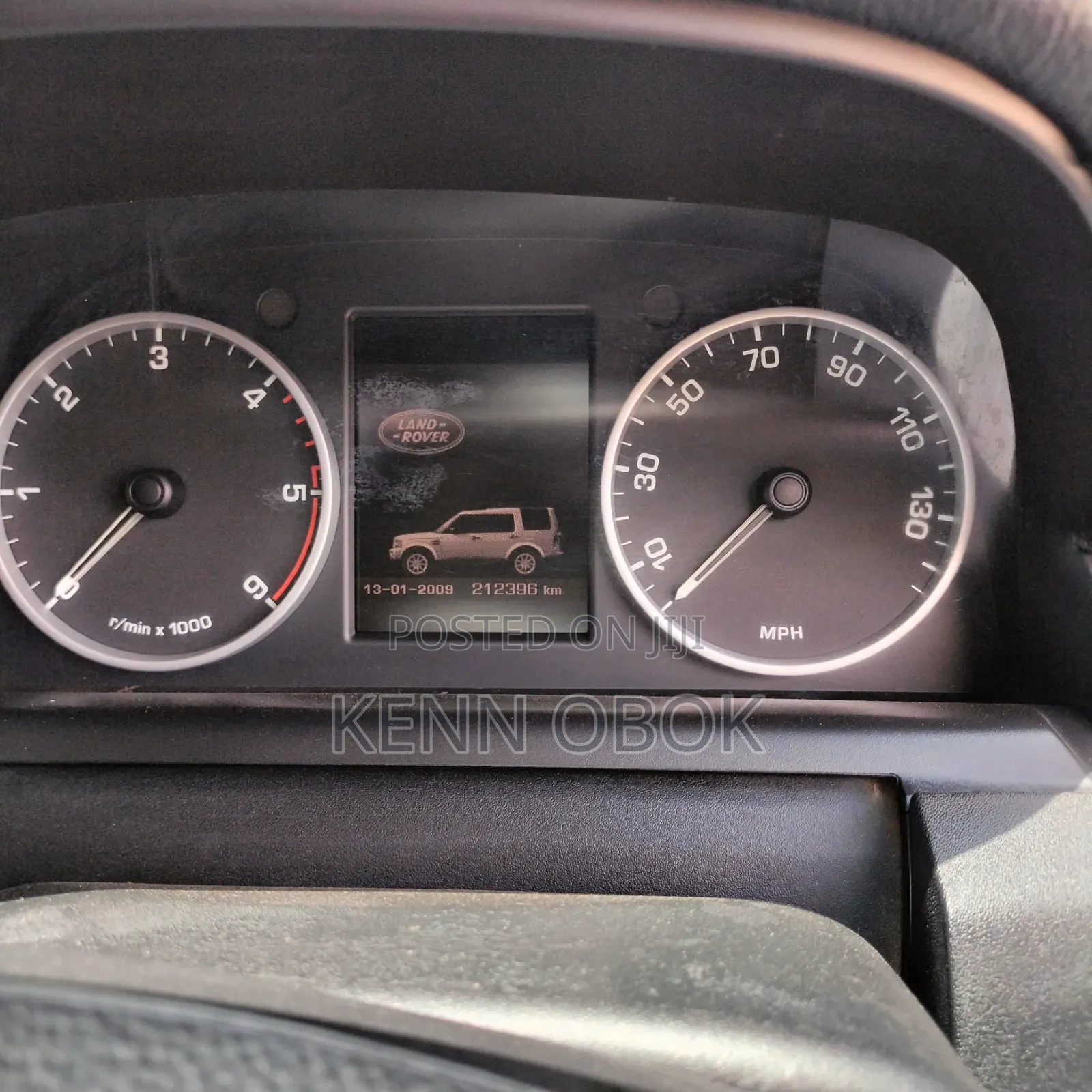 Land Rover Discovery 2010 White