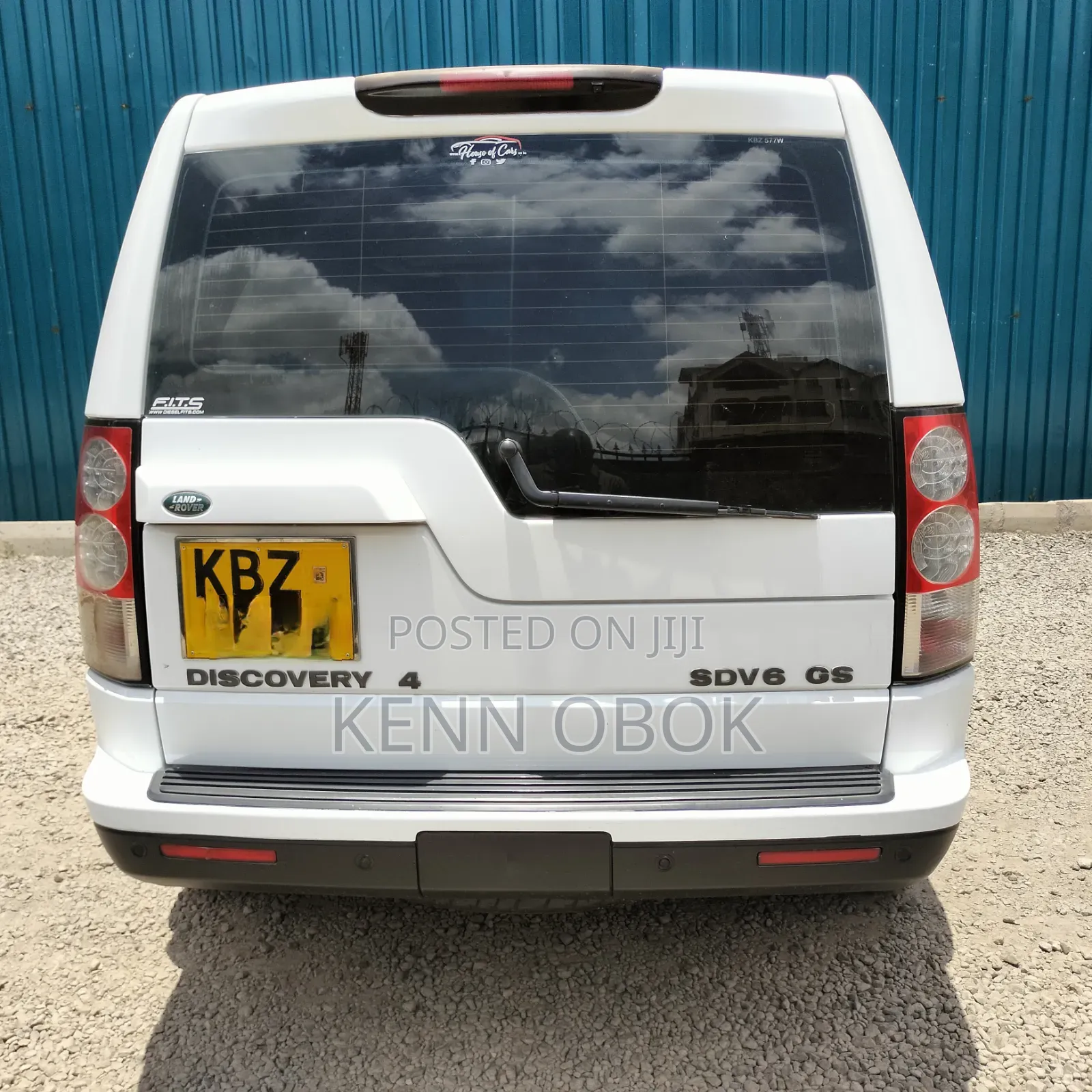 Land Rover Discovery 2010 White