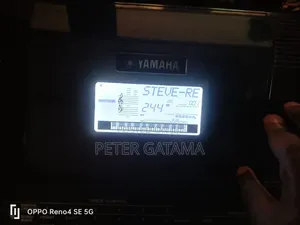 Yamaha PSR E463