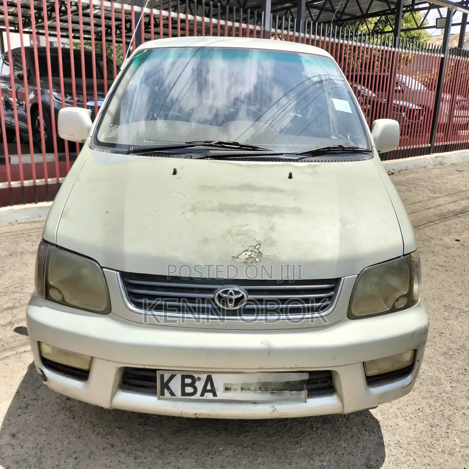 Toyota TownAce Noah 2001 Silver
