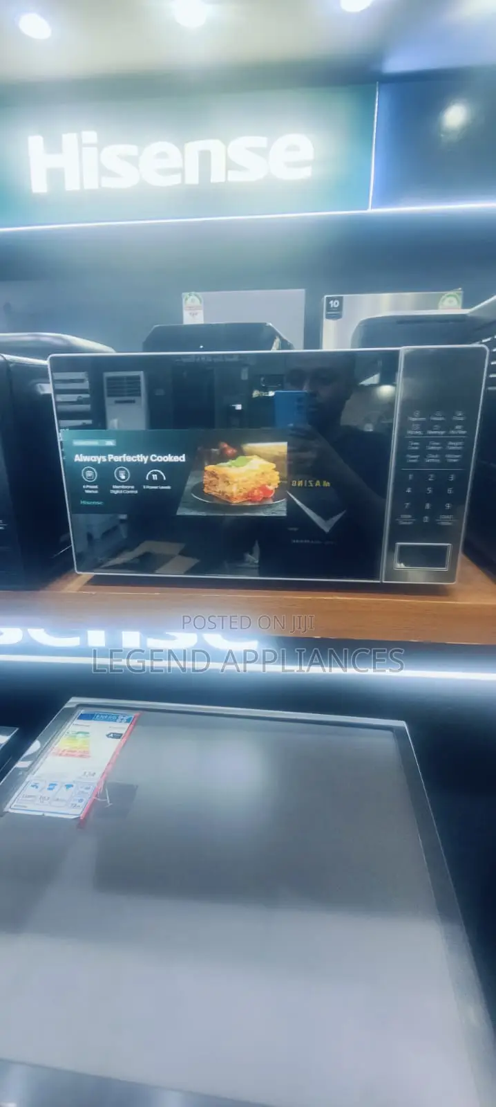 Hisense 20L Digital Microwave Oven – 700W Premium Silver