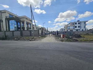 50x100 Plot Within a Devt Court on Sale
