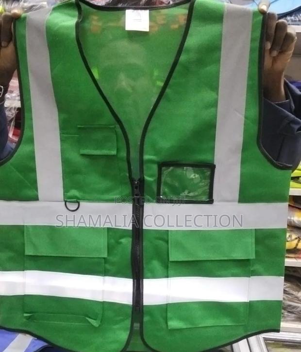 Reflectors With Zip and Pockets - main view
