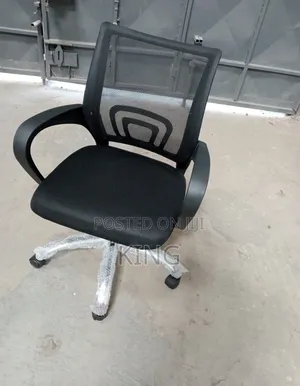 Office Chair Shaped Executive Workstation Chair