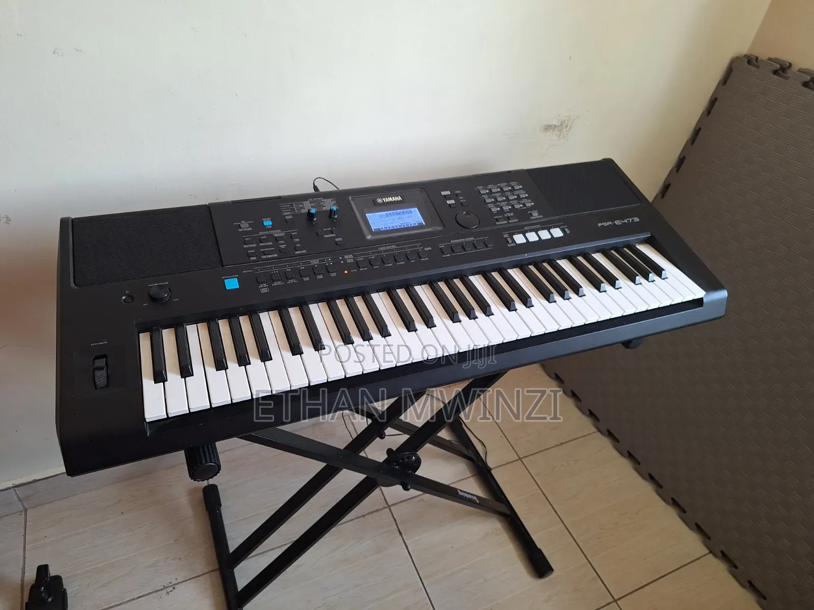Yamaha Keyboard