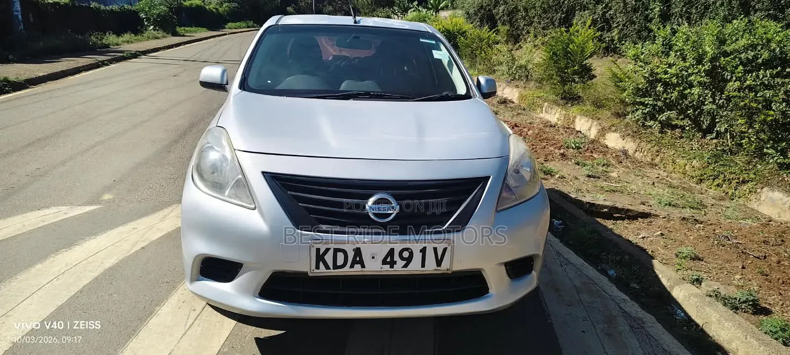 Nissan Latio 1.2 2013 Silver