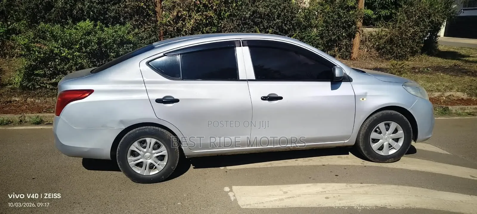 Nissan Latio 1.2 2013 Silver