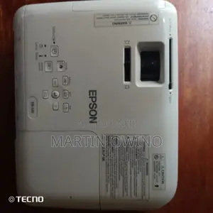 Epson Eb-E12 Xga 3lcd