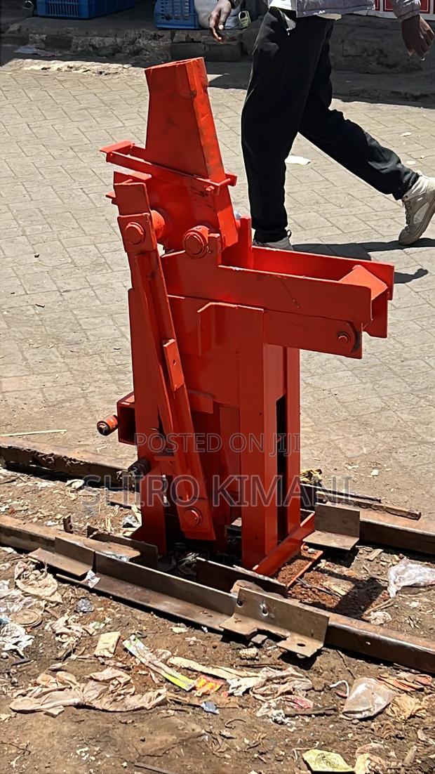 Best Heavy Duty Interlocking Machine - main view