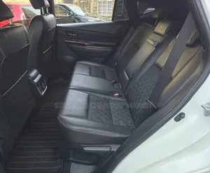 Toyota Harrier 2.0 2017 White