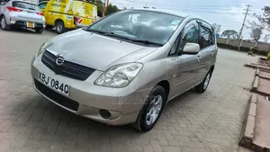 Toyota Corolla Spacio 2004 Beige
