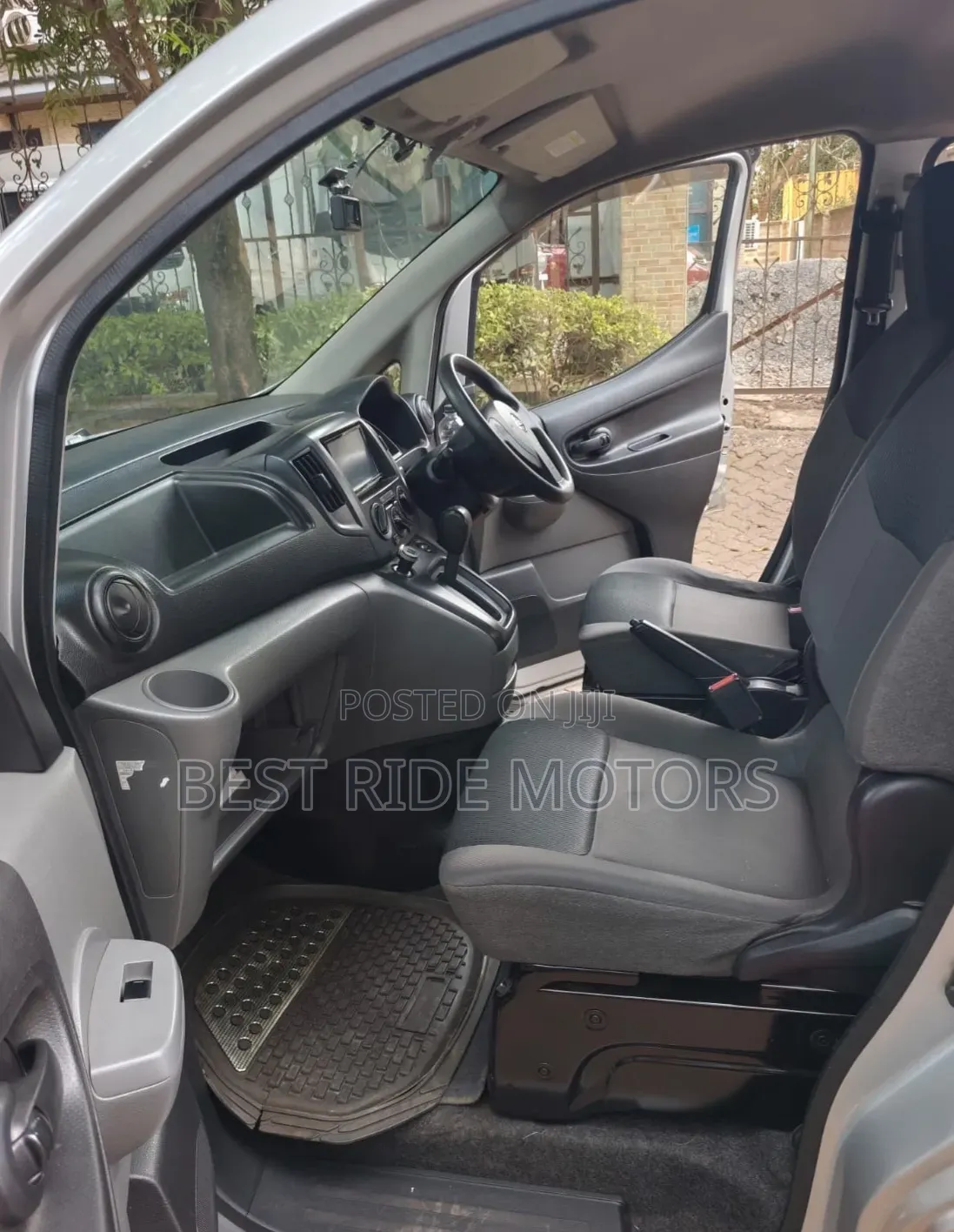 Nissan NV200 2015 Silver
