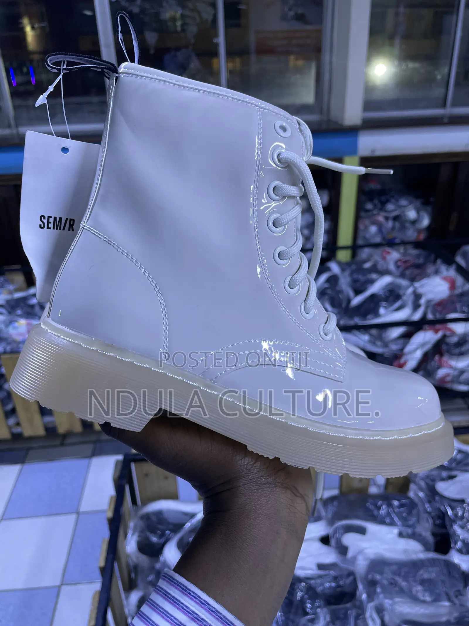 Air Walk Ladies Boots