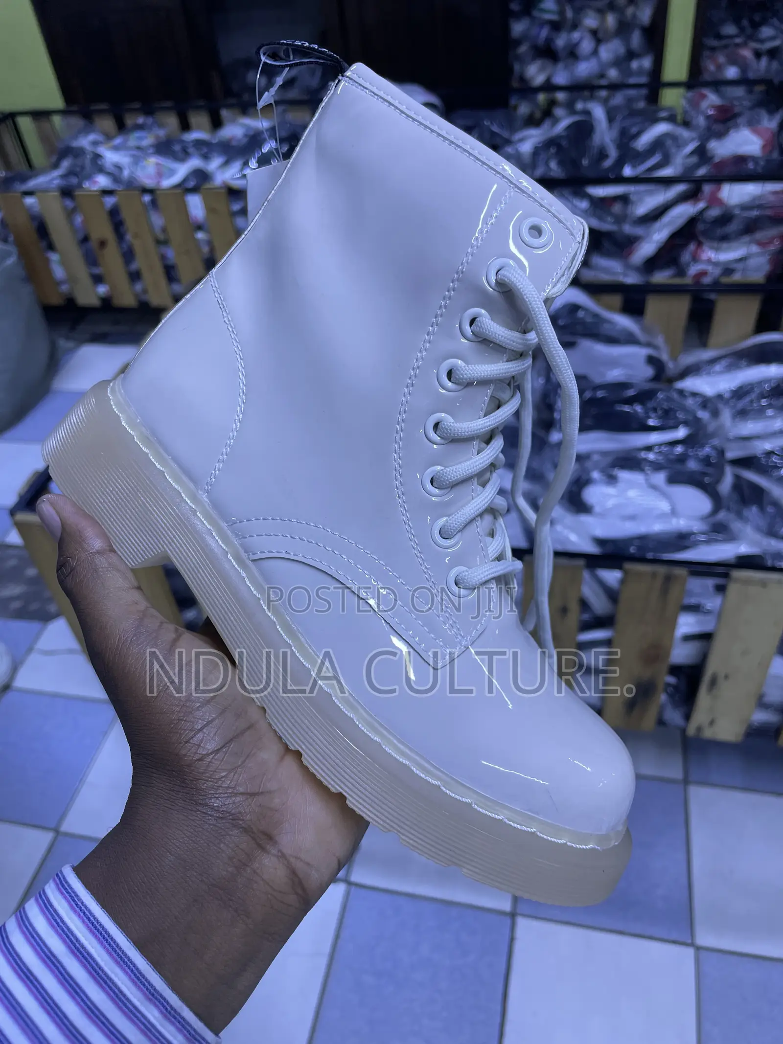 Air Walk Ladies Boots