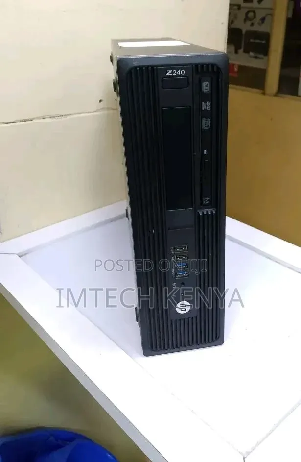 Desktop Computer HP Z240 8GB Intel Core i5 HDD 500GB