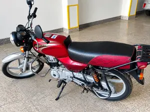 Bajaj Boxer 2025 Red