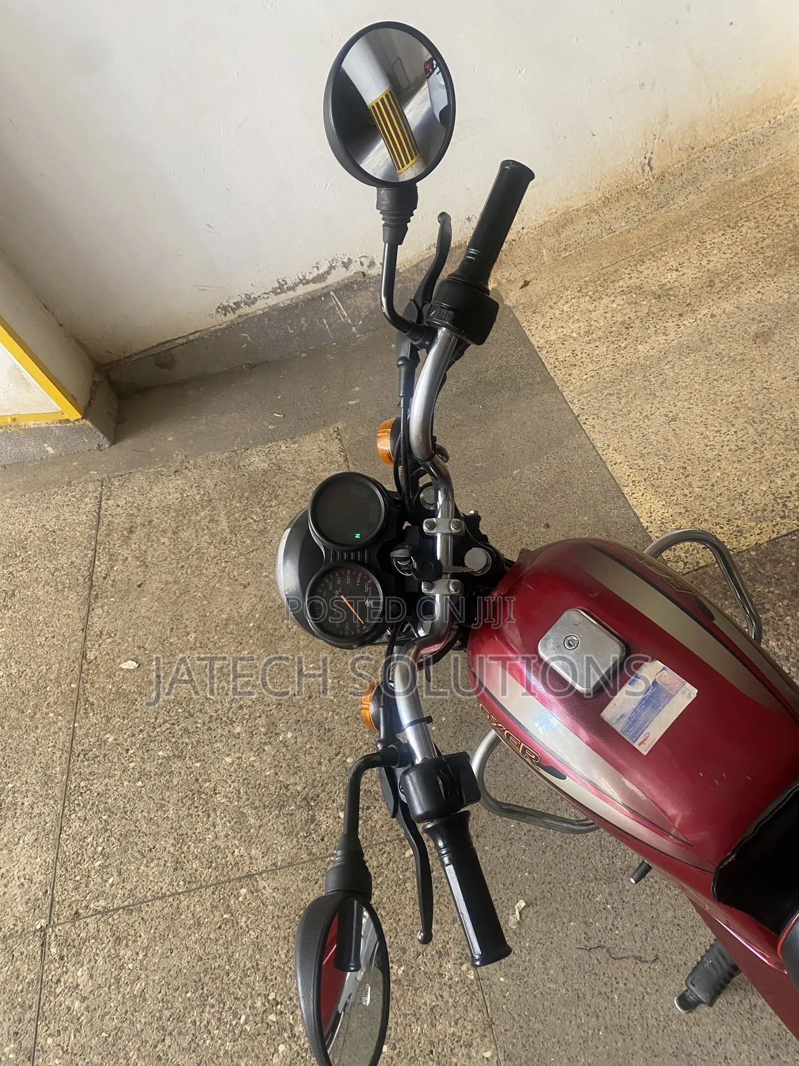 Bajaj Boxer 2025 Red