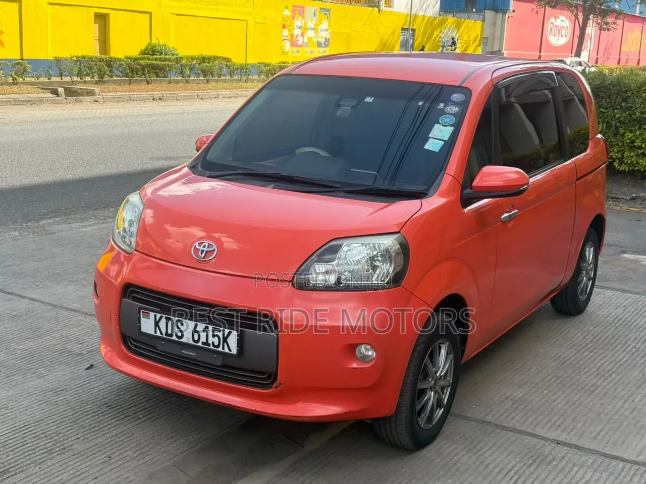 Toyota Porte 2017 Orange