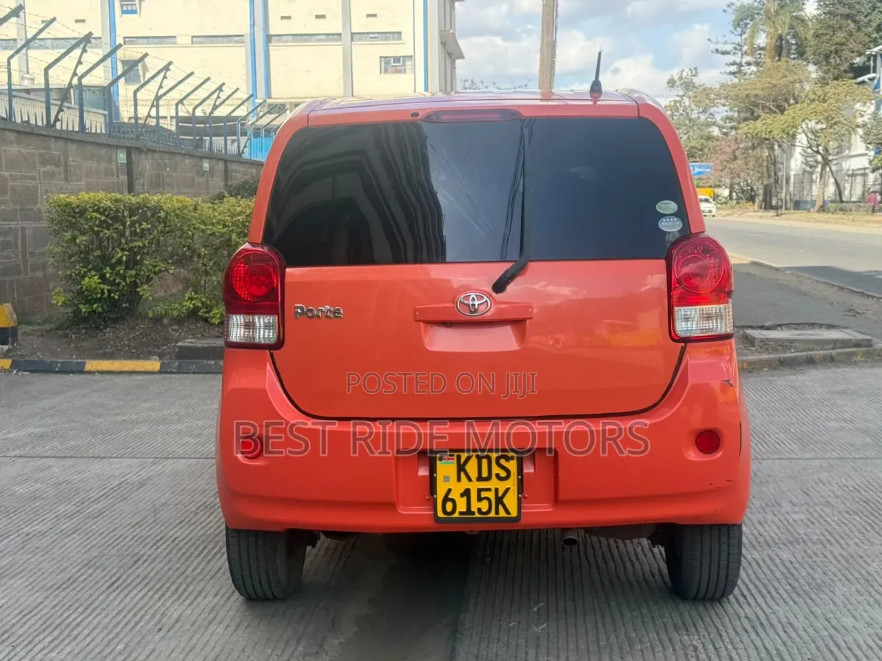 Toyota Porte 2017 Orange