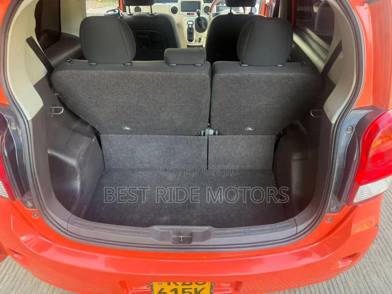 Toyota Porte 2017 Orange