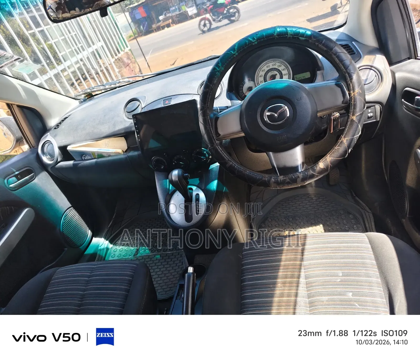 Mazda Demio 2011 Silver