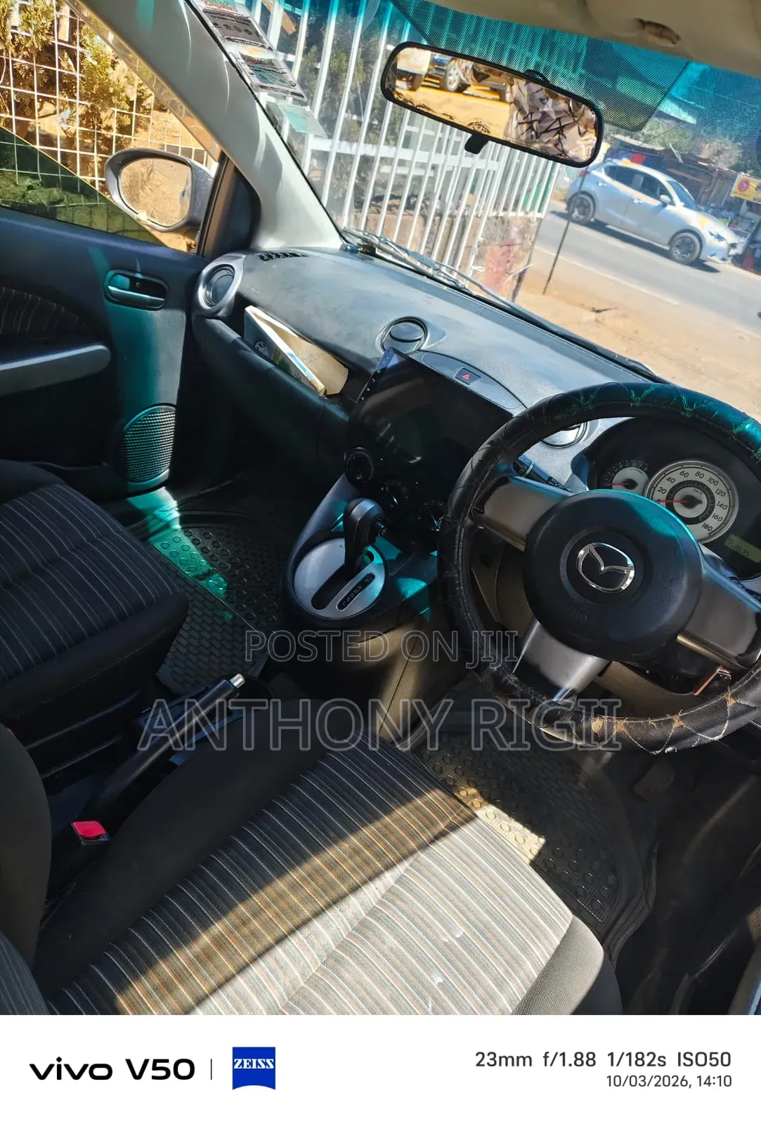 Mazda Demio 2011 Silver