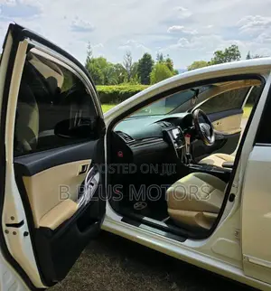 Toyota Premio 2016 White