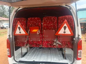 Toyota HiAce 2010 White